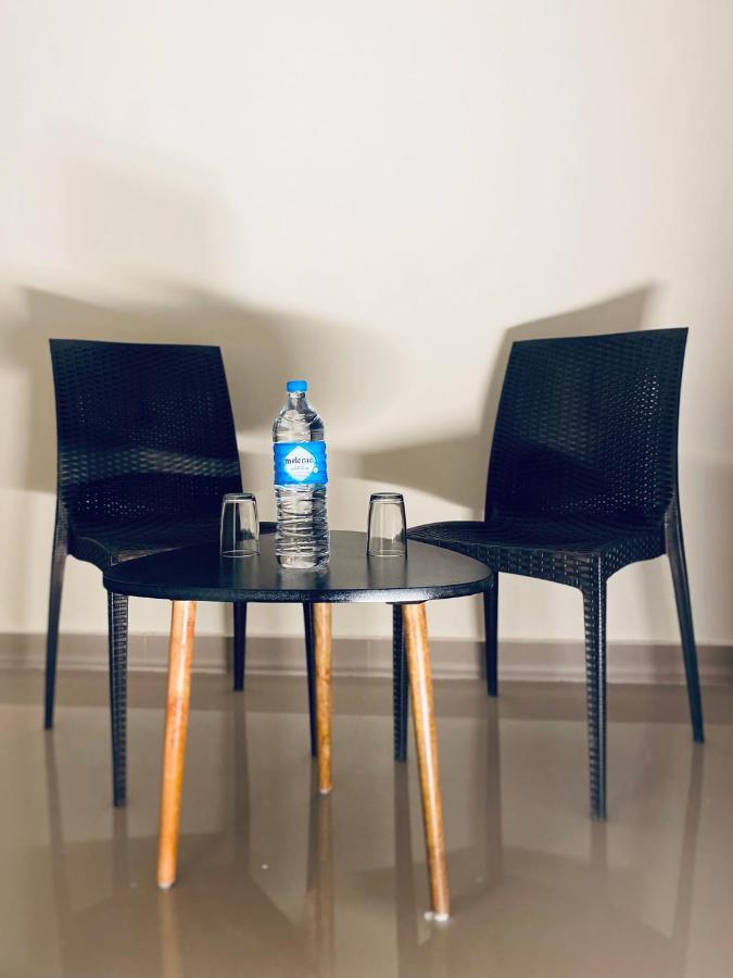 술탄 바테리 Loyal Residency B&B 외부 사진